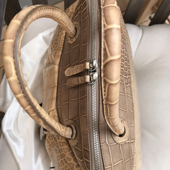 Furla leather tote w/ original storage bag - Picture 6 of 8